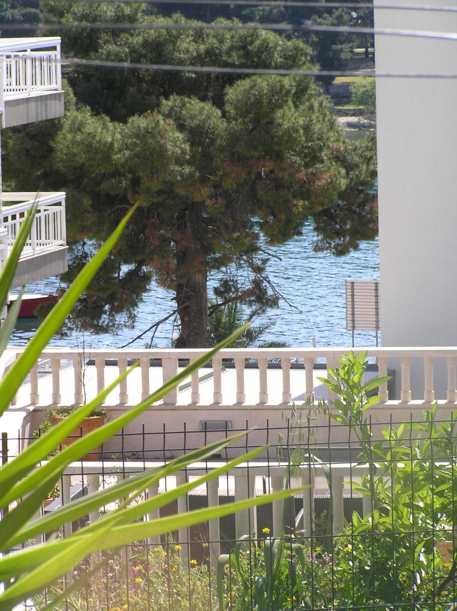 Studio Apartments Fabjanac Trogir Bagian luar foto