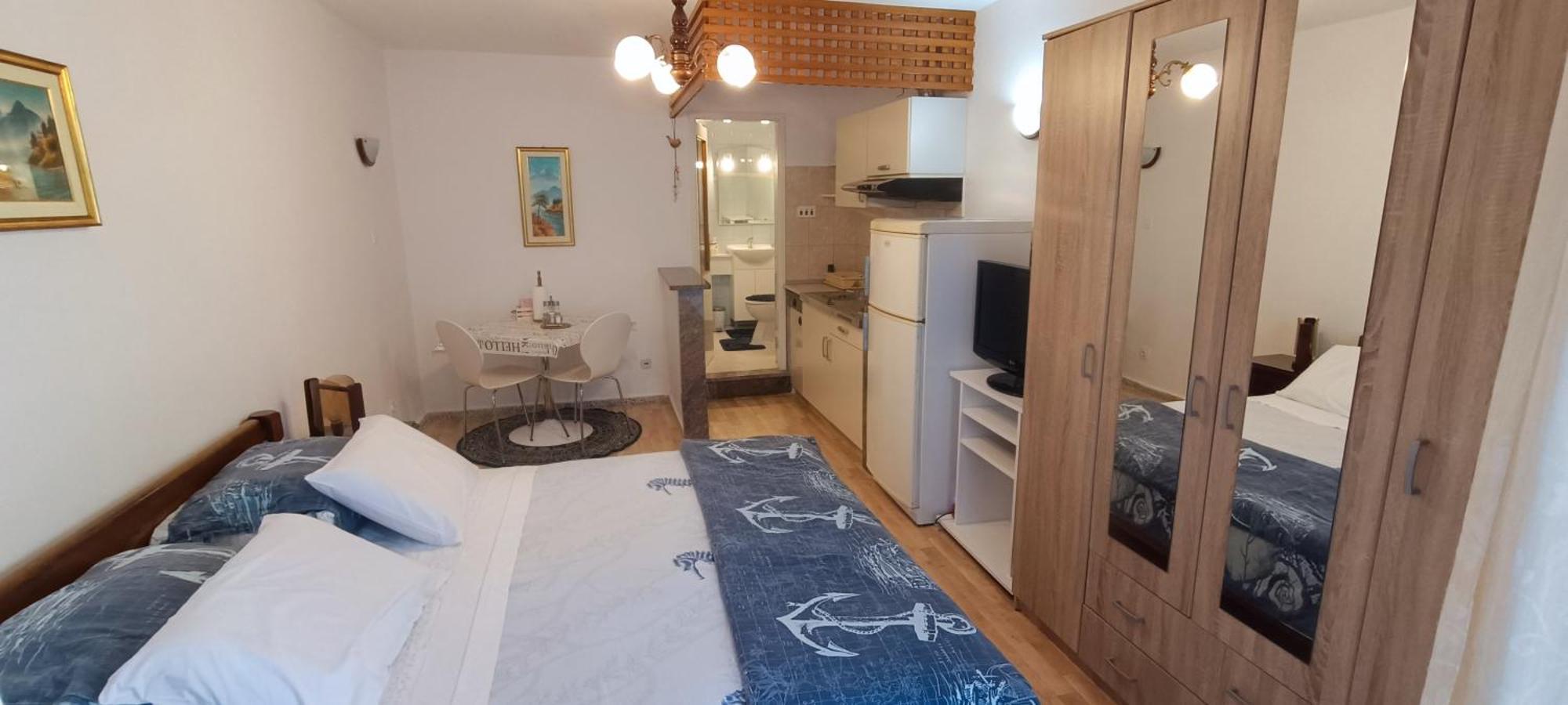 Studio Apartments Fabjanac Trogir Bagian luar foto