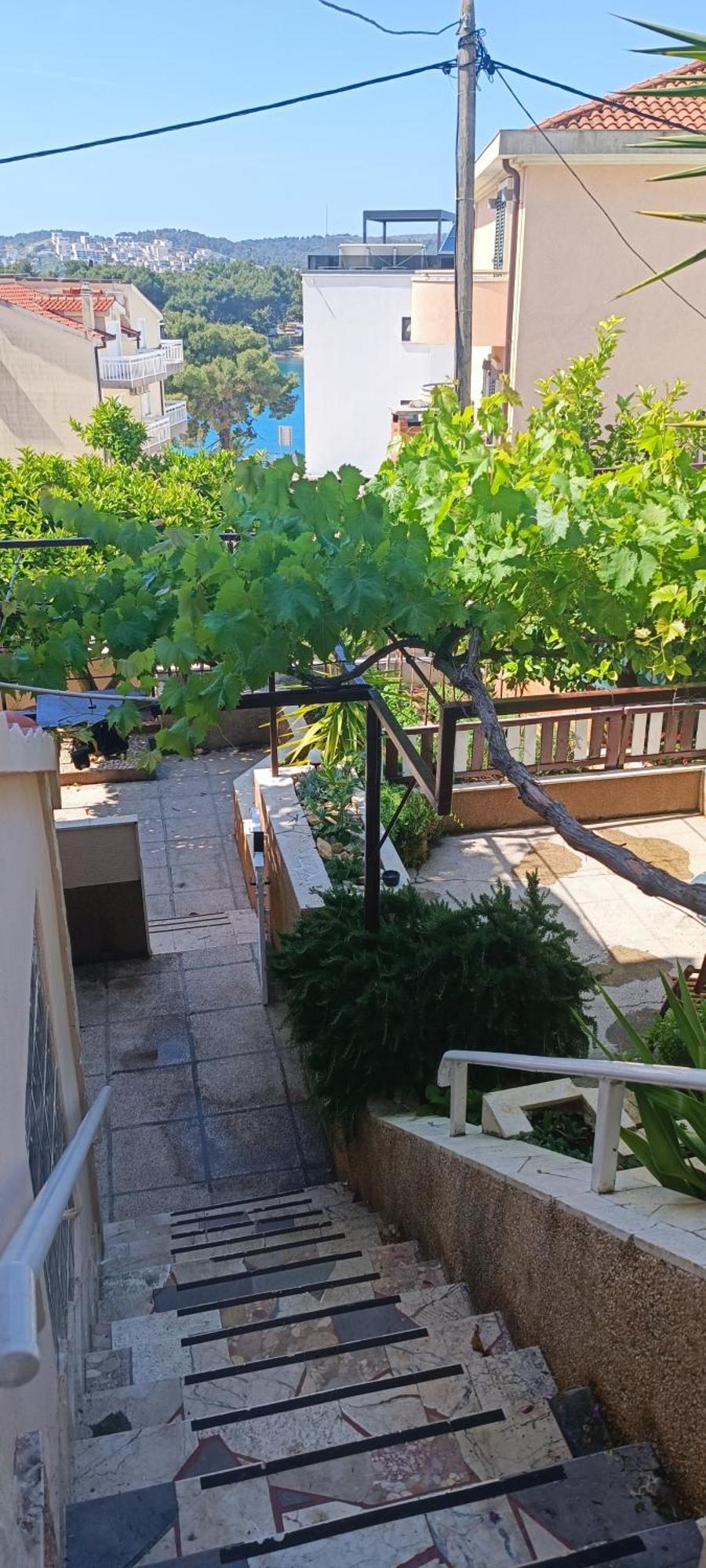 Studio Apartments Fabjanac Trogir Bagian luar foto