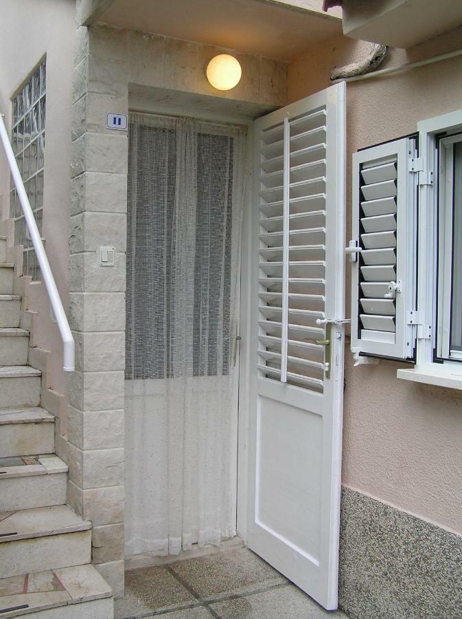 Studio Apartments Fabjanac Trogir Bagian luar foto